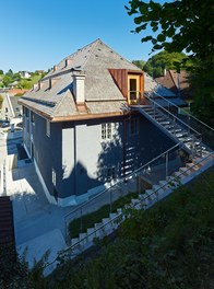 Schwarzes Haus - ascent to attic