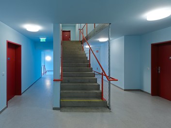 Housing Complex Sonnwendviertel - staircase