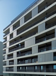 Housing Complex Sonnwendviertel - detail of facade
