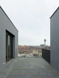 Housing Complex Sonnwendviertel - terrace