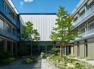 Omicron Campus - courtyard