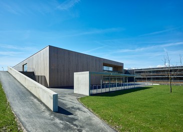 Sports Hall Klaus - courtyard