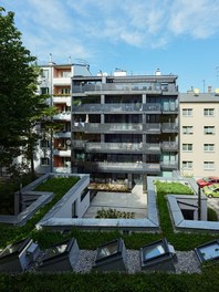 Housing Complex Friedrich-Kaiser-Gasse - view from neighbour
