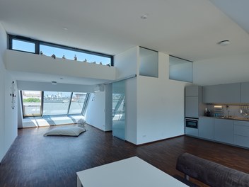 Housing Complex Friedrich-Kaiser-Gasse - living-dining room