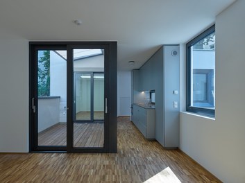 Housing Complex Friedrich-Kaiser-Gasse - living-dining room