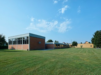 Volksschule Murfeld - old and new