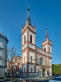 Church Altlerchenfeld | Conversion - view from southeast