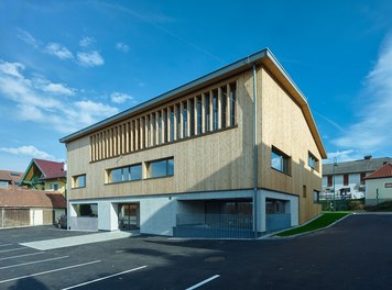 Community Center Nussdorf - view from southwest