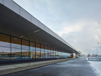 SPAR Dornbirn Schwefel - detail of facade