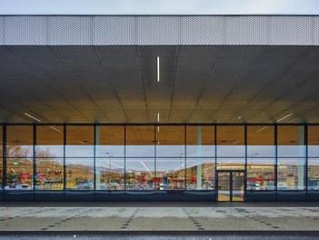 SPAR Dornbirn Schwefel - detail of facade