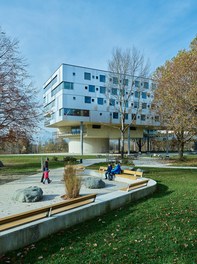 Wohnheim Olympisches Dorf - view from east