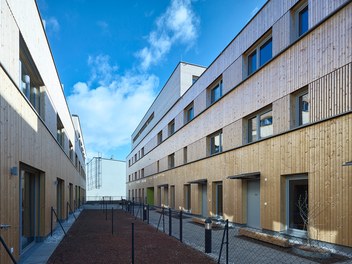 Housing Complex Paulasgasse - courtyard