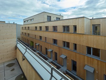 Housing Complex Paulasgasse - view from terrace