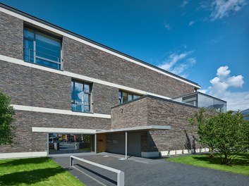 Headquarter Berger Logistik - east facade with entrance