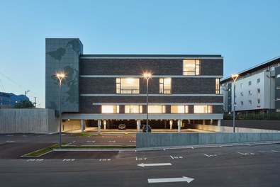 Headquarter Berger Logistik - westfacade at night