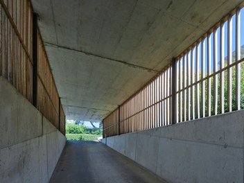 Housing Complex Dorfstrasse - descent to parking garage