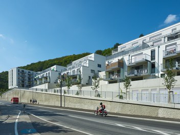 Housing Complex Waldmühle Rodaun - view from street