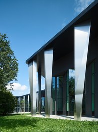 PALAIS DE LA MUSIQUE ET DES CONGRÈS - detail of facade