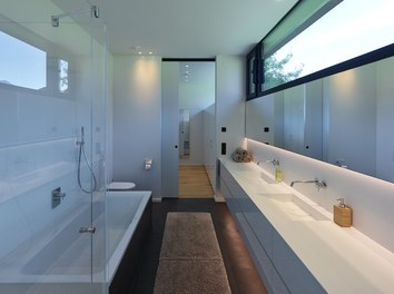 Haus W1 - bathroom