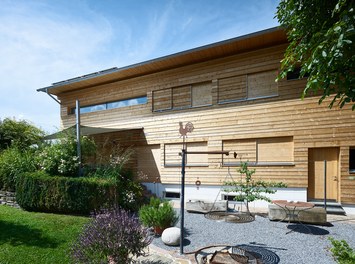 House W2 - east facade with closed shutters