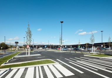 Shopping Centre Hatric - parking lot