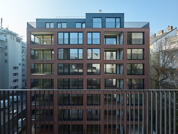 Housing Complex Argentinierstrasse - east facade