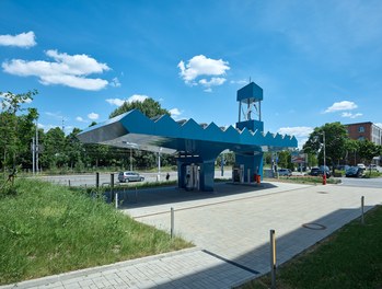 Tower of Power - general view