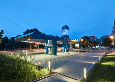 Tower of Power - general view at night