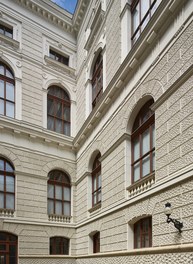 Naturhistorisches Museum Wien; renovation - detail of facade