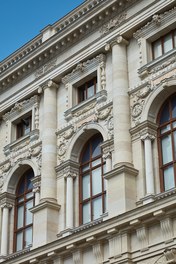 Naturhistorisches Museum Wien; renovation - detail of facade