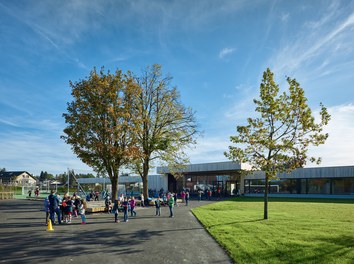 Primary School Höchst - approach