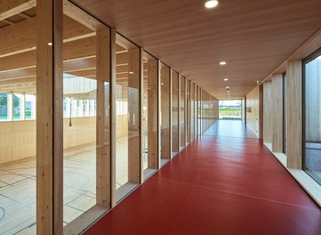 Primary School Höchst - corridor