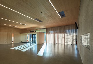Primary School Höchst - lobby