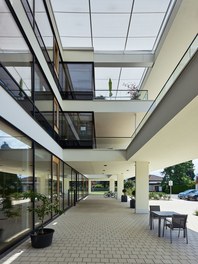 Nursing Home Höchst - atrium