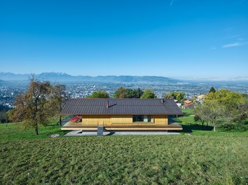 Residence D - house in the landscape