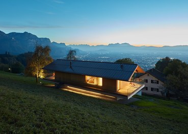 Residence D - night shot