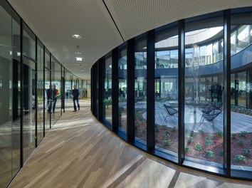 Headquarter Loacker Recycling - view to atrium