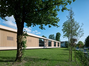 Primary School Herrenried - west facade