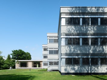 Primary School Herrenried - old and new