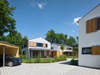 K10 Kiefernweg - view into courtyard