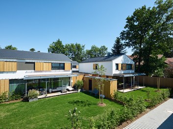 K10 Kiefernweg - view into courtyard