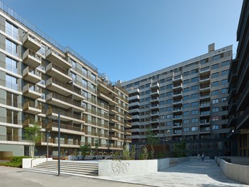 Housing Complex Laend Yard - courtyard