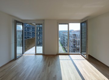 Housing Complex Laend Yard - living room