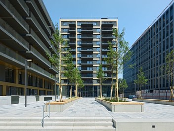 Housing Complex Laend Yard - courtyard