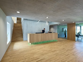 Office Building Mia Systems - reception