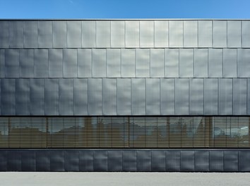 Röhmheld Stark Production Site - detail of facade