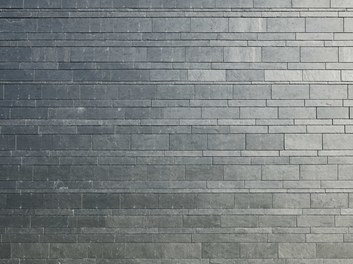 Headquarter Lins - detail of facade