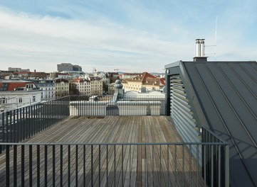 Conversion Residential House Porzellangasse - rooftop terrace