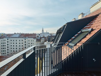 Conversion Residential House Porzellangasse - rooftop terrace
