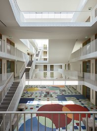 Housing Complex Hirschstetten - atrium